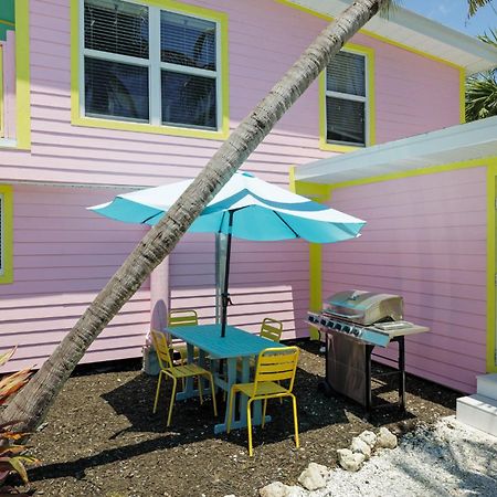Charming Suite With Balcony And Bikes At Historic Sandpiper Inn Sanibel Zewnętrze zdjęcie